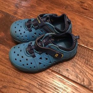 Stride Rite boys 8 shoes